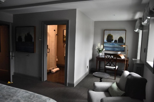 Farmer's Creekside Tavern & Inn image 19